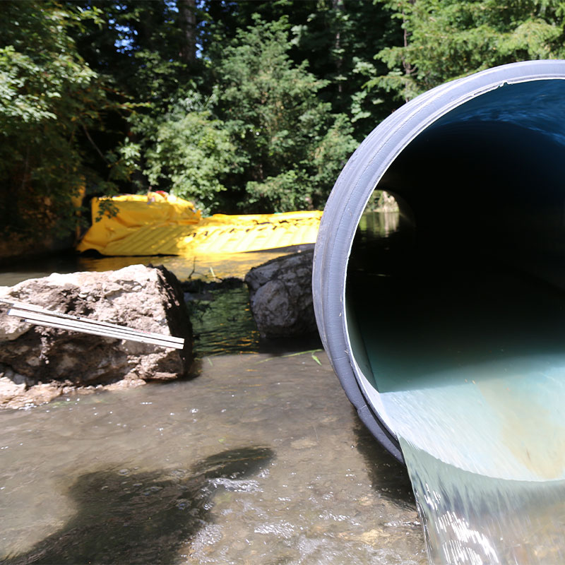Diversion of the Seymaz river in Geneva with a flexible Water-Gate © cofferdam and a double-walled corrugated tube.